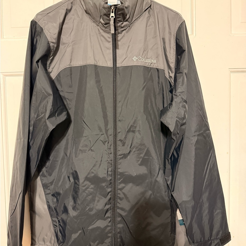 Columbia Charcoal and Light Gray Windbreaker